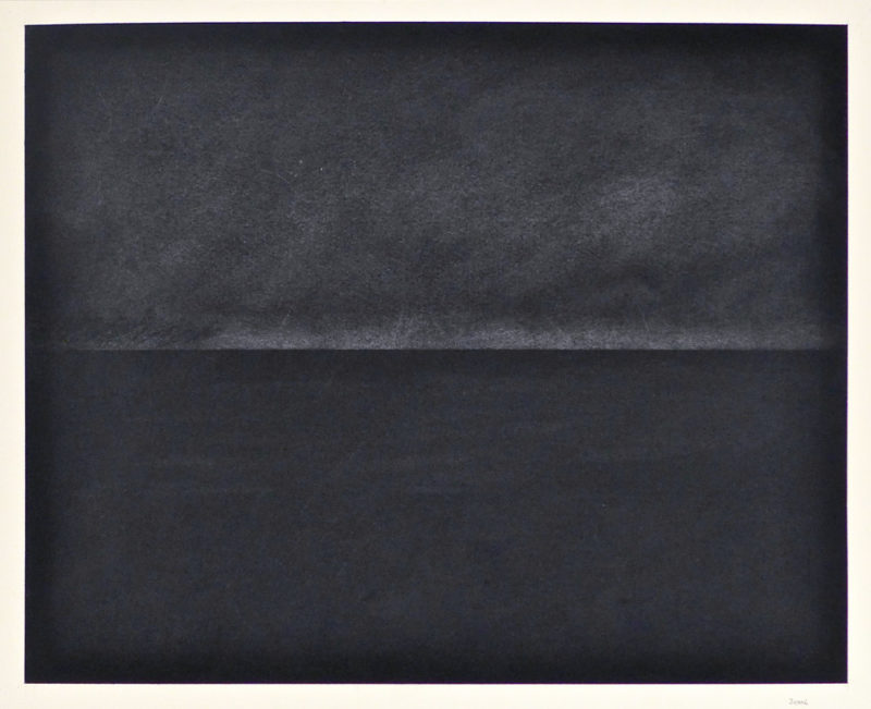 Solitude (2006). Charcoal and conté on paper, 45.5 x 57 cm.